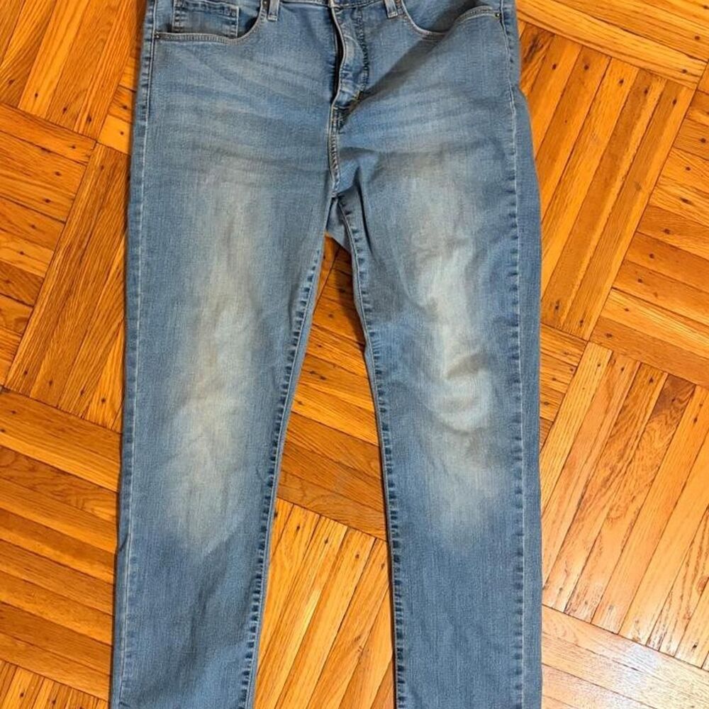 Levi's Straight Leg Shaping Signature Jeans | Shapewear Denim